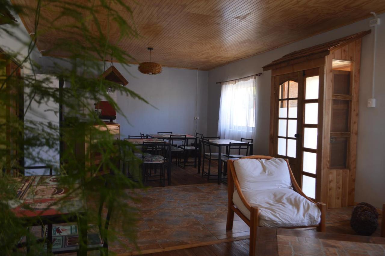 Hostal Y Cabanas Vientos Del Sur Puerto Ingeniero Ibanez Екстериор снимка